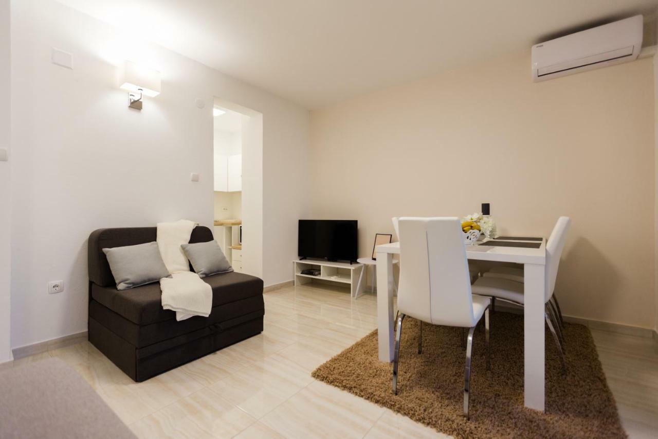 Apartmani Kristijan Crikvenica Exterior photo