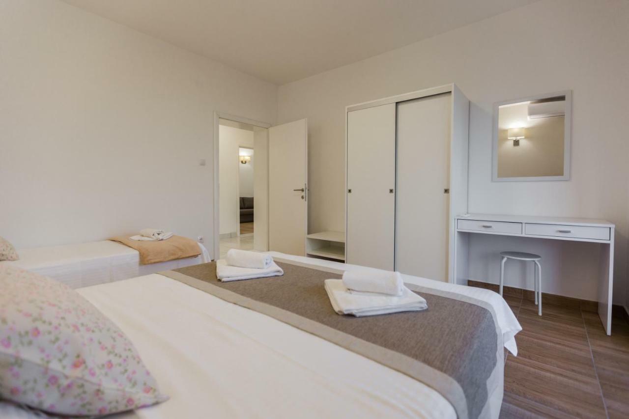 Apartmani Kristijan Crikvenica Exterior photo